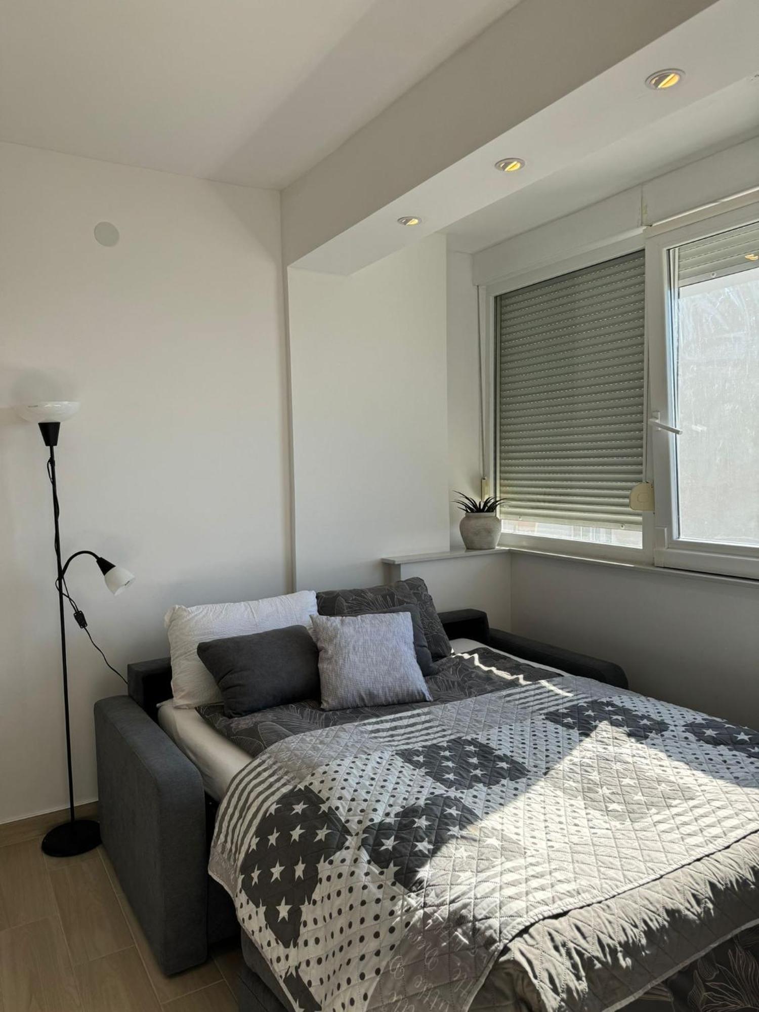Apartment Diem In By Ta Leut Agency Zadar